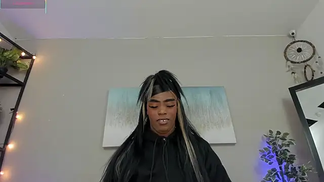 Briana Wells  online show from 02/03/26, 12:32