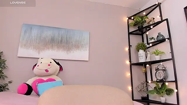 Briana Wells  online show from 03/31/26, 12:38