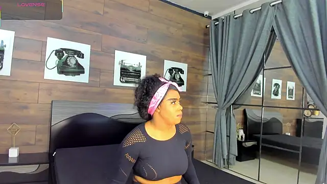 Briana Wells  online show from 07/12/26, 12:29