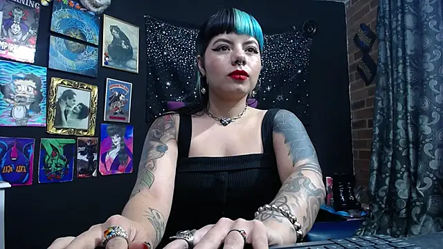 Yourmadame P online show from 03/04/25, 08:16