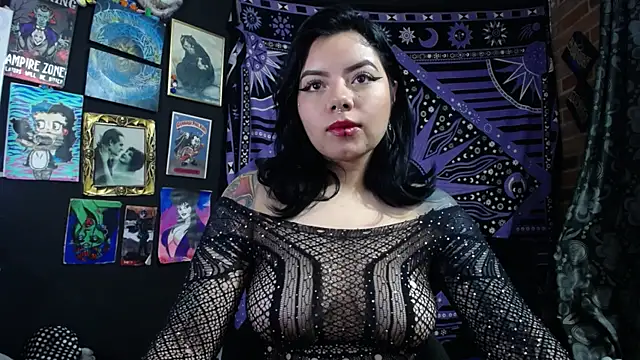 Yourmadame P online show from 04/23/26, 04:03