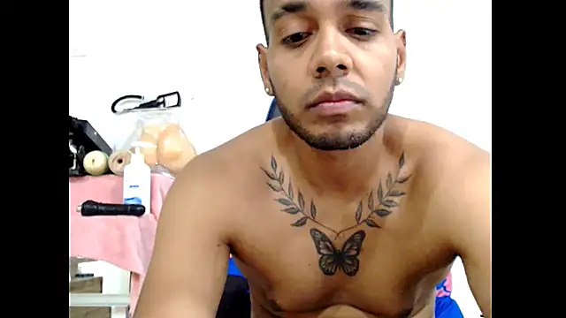 hugeeblackcock online show from 07/21/26, 07:05