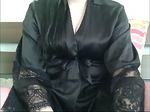 Snapshot of LizzyAnn chatting on 03/11/26, 03:29 LizzyAnn online show from 03/11/26, 03:29