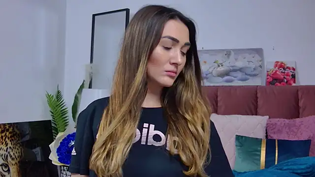 Snapshot of NicolLopeze chatting on 03/03/25, 04:14 NicolLopeze online show from 03/03/25, 04:14