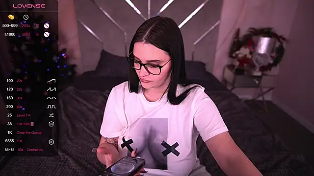 Snapshot of JeysyPotter chatting on 01/09/25, 02:07 JeysyPotter online show from 01/09/25, 02:07