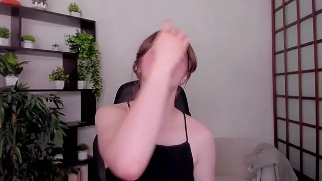 KateCuddle online show from 07/10/26, 02:05