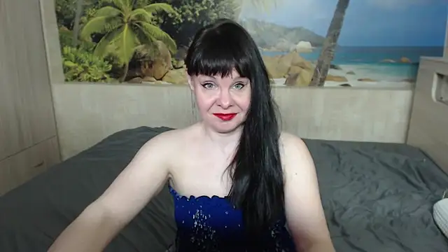 Snapshot of Aphelandra chatting on 01/24/25, 05:00 Aphelandra online show from 01/24/25, 05:00