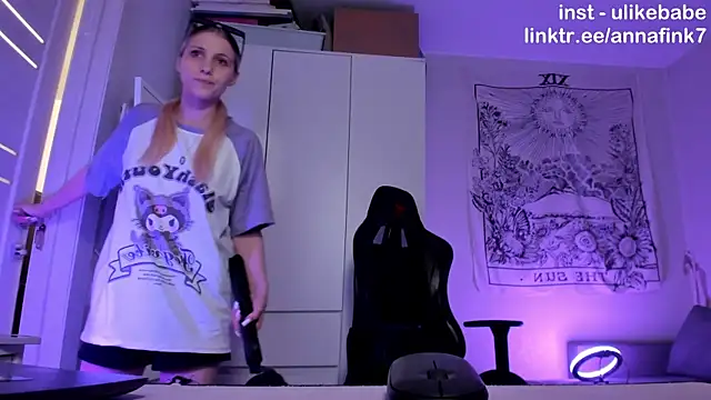 Snapshot of Anna_Fink chatting on 11/16/25, 09:53 Anna Fink online show from 11/16/25, 09:53