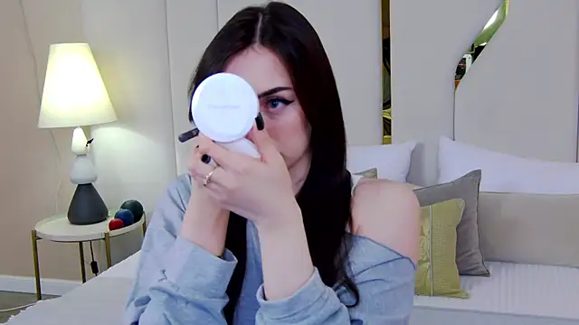 Betty Bridge online show from 04/06/26, 02:42