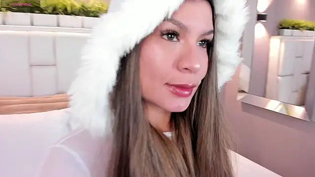 Snapshot of ValeriaGarcia chatting on 01/31/25, 12:51 ValeriaGarcia online show from 01/31/25, 12:51