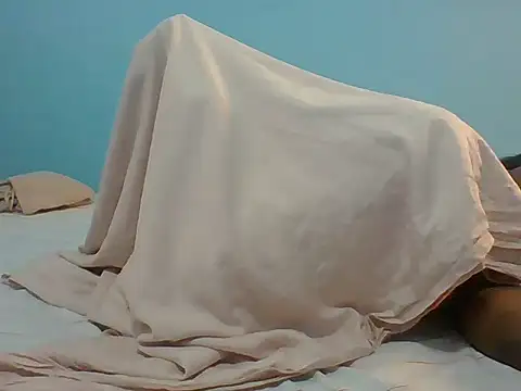 Snapshot of Eminent_Ride chatting on 09/22/25, 08:27 Eminent Ride online show from 09/22/25, 08:27