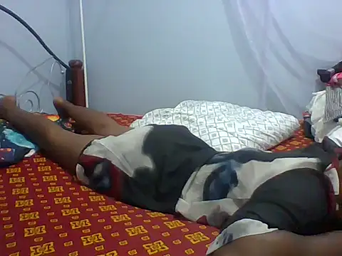 Snapshot of Eminent_Ride chatting on 12/15/25, 05:06 Eminent Ride online show from 12/15/25, 05:06