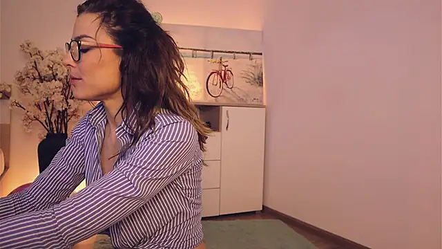 Snapshot of Misslullu chatting on 01/19/25, 07:57 Misslullu online show from 01/19/25, 07:57