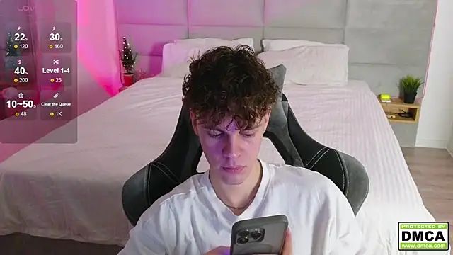 cute thomas online show from 12/28/24, 07:33