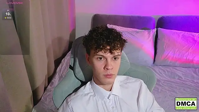 cute thomas online show from 02/11/26, 03:06