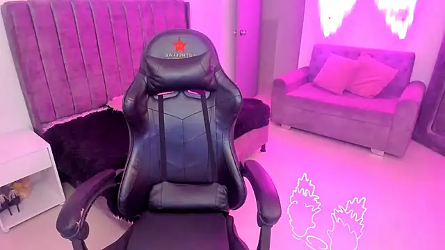 Snapshot of xiomara__cortes chatting on 11/13/25, 07:24 xiomara cortes online show from 11/13/25, 07:24