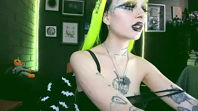 insania 9999  online show from 02/19/25, 04:33