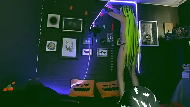 insania 9999  online show from 02/20/25, 04:46