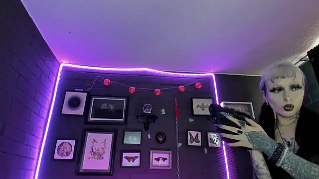 insania 9999  online show from 09/15/25, 05:13