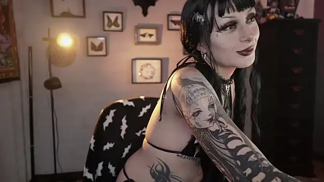 insania 9999  online show from 04/14/26, 06:25