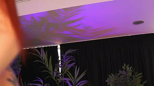 HotSkinnyX online show from 02/17/25, 06:20