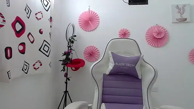 InocentHeaven1 online show from 12/17/25, 01:06