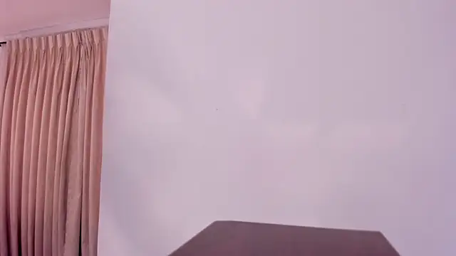 Snapshot of tiana_cruz chatting on 01/09/26, 11:35 tiana cruz online show from 01/09/26, 11:35