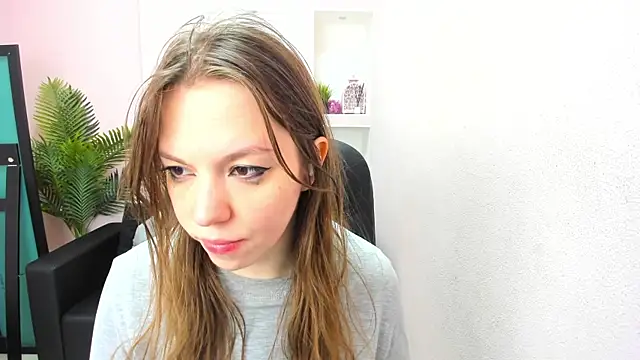 Persephoni online show from 12/13/25, 08:47