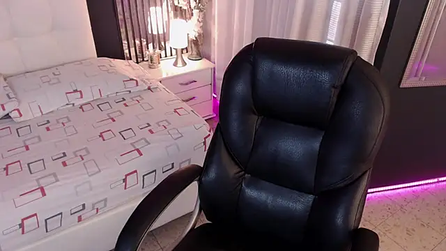 LiaVillalobos online show from 01/09/26, 11:57