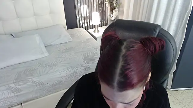 LiaVillalobos online show from 02/21/26, 12:28