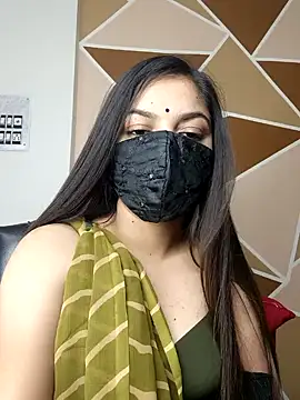 Snapshot of _desigori chatting on 01/06/25, 10:46  desigori online show from 01/06/25, 10:46