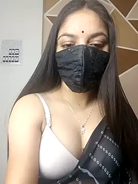 Snapshot of _desigori chatting on 01/12/25, 02:45  desigori online show from 01/12/25, 02:45