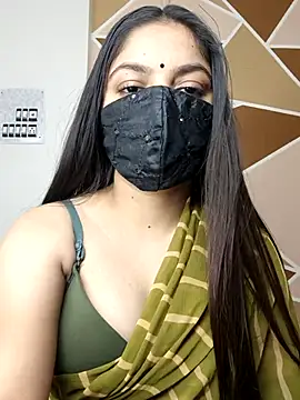 Snapshot of _desigori chatting on 02/13/25, 04:11  desigori online show from 02/13/25, 04:11