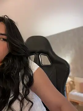 Snapshot of clarachanelricek chatting on 02/26/25, 10:31 clarachanelricek online show from 02/26/25, 10:31