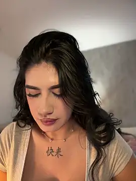 Snapshot of clarachanelricek chatting on 03/03/25, 10:31 clarachanelricek online show from 03/03/25, 10:31