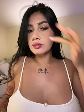 Snapshot of clarachanelricek chatting on 03/12/25, 01:36 clarachanelricek online show from 03/12/25, 01:36