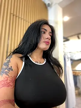 Snapshot of clarachanelricek chatting on 10/21/25, 07:14 clarachanelricek online show from 10/21/25, 07:14