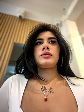 Snapshot of clarachanelricek chatting on 10/23/25, 08:40 clarachanelricek online show from 10/23/25, 08:40