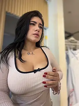 Snapshot of clarachanelricek chatting on 11/05/25, 07:14 clarachanelricek online show from 11/05/25, 07:14