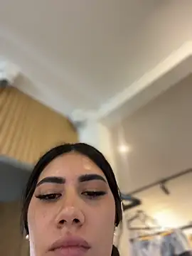 Snapshot of clarachanelricek chatting on 11/25/25, 08:20 clarachanelricek online show from 11/25/25, 08:20