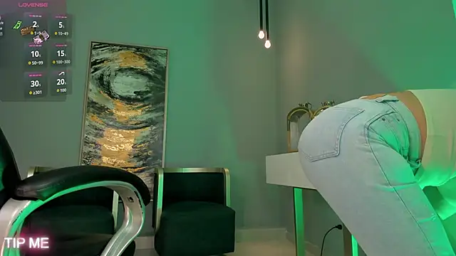 SophieBarnett online show from 02/06/26, 12:48