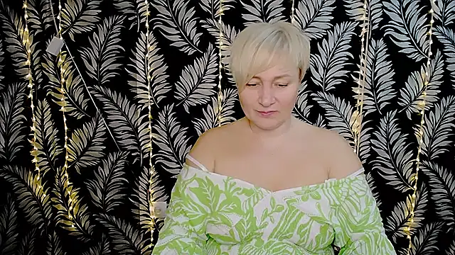 Olivia playful online show from 03/21/25, 12:39