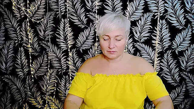 Olivia playful online show from 11/29/25, 03:48