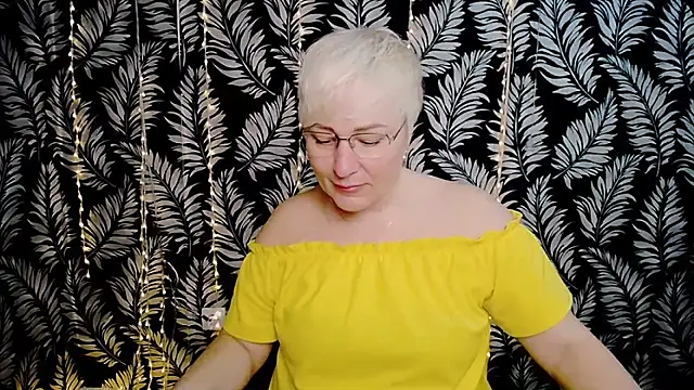 Olivia playful online show from 04/02/26, 10:24