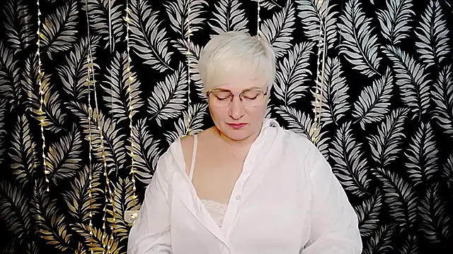 Snapshot of Olivia_playful chatting on 05/09/26, 10:20 Olivia playful online show from 05/09/26, 10:20