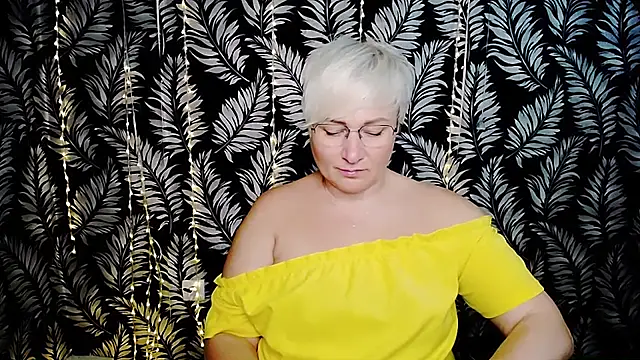Snapshot of Olivia_playful chatting on 07/02/26, 10:32 Olivia playful online show from 07/02/26, 10:32