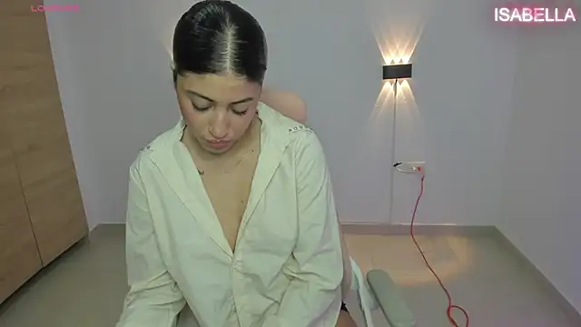 Snapshot of isabella_thomsonp chatting on 10/29/25, 09:05 isabella thomsonp online show from 10/29/25, 09:05