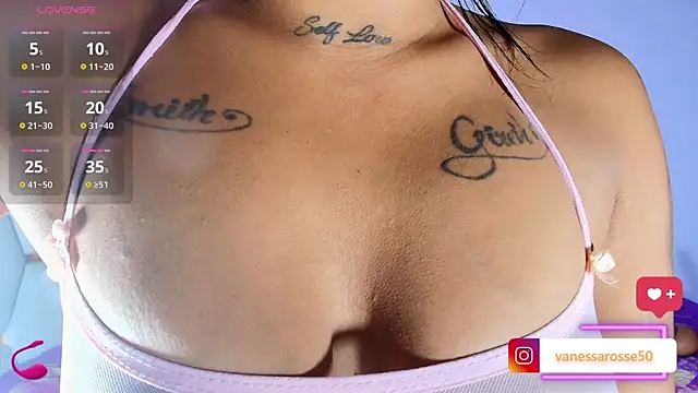 Julieth Rossi online show from 10/03/25, 10:51