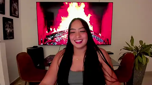 brunetenikole02 online show from 10/17/25, 02:04