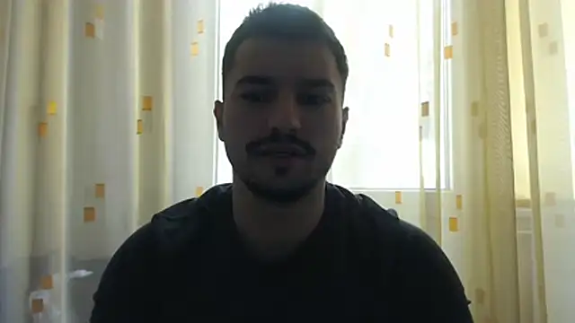 Snapshot of alex_blu chatting on 04/23/26, 10:03 alex blu online show from 04/23/26, 10:03
